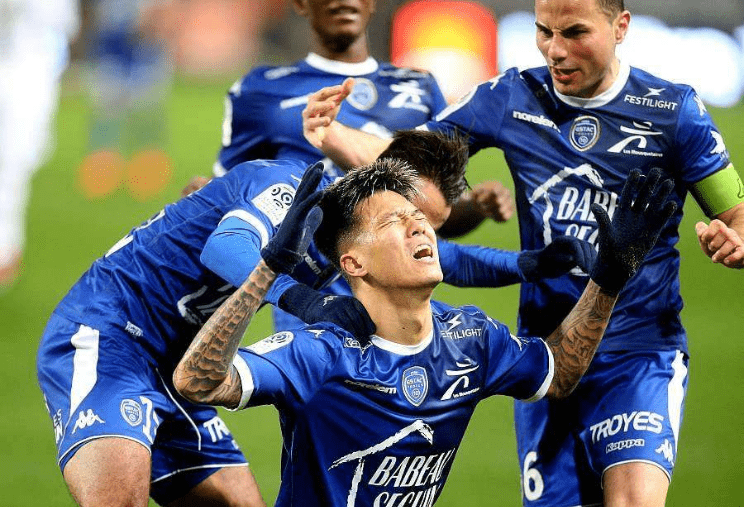 开元棋牌网址-亚眠遭遇战平图卢兹，难掩失落心情的简单介绍