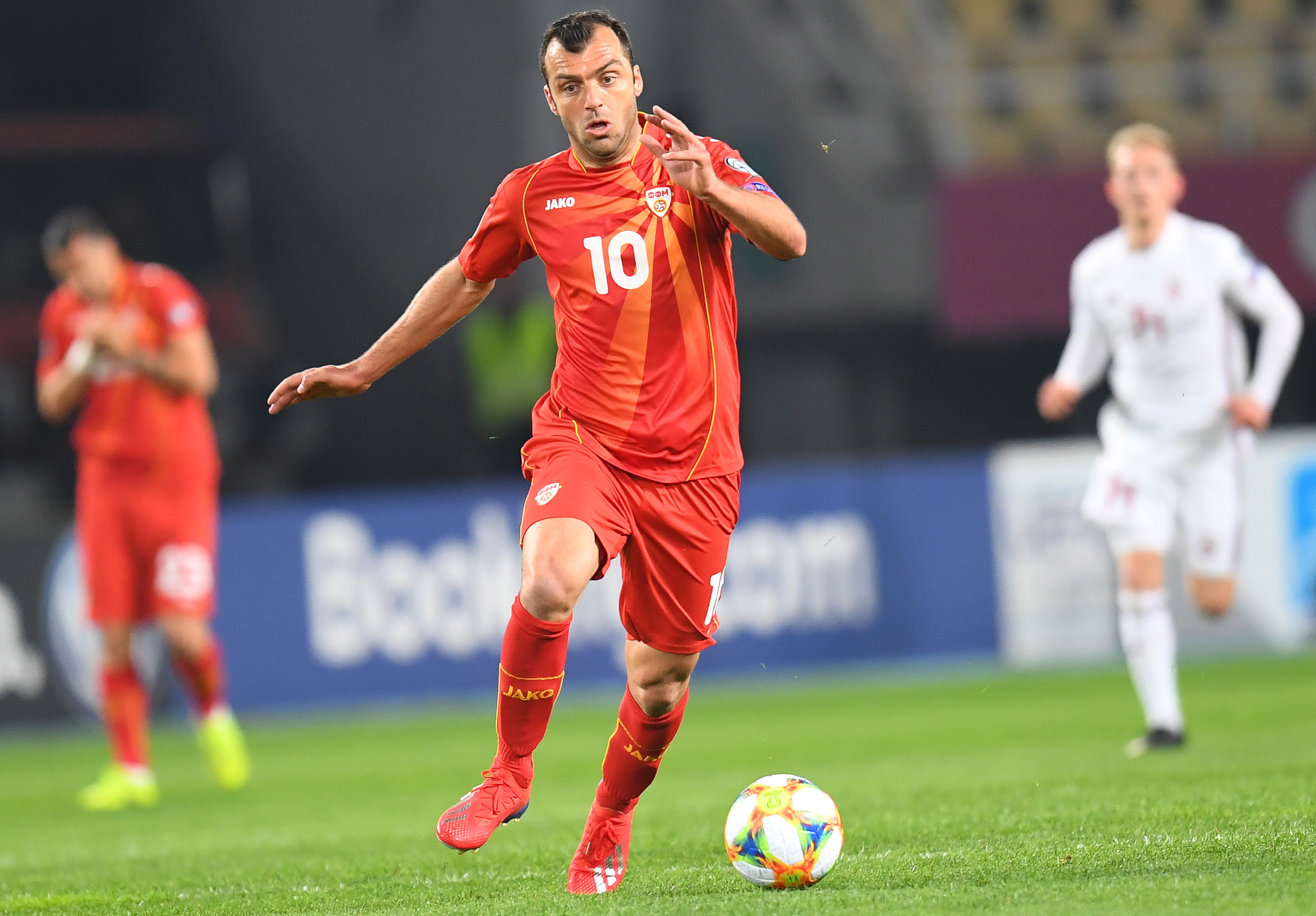 开元棋牌app-北马其顿在比赛中战胜阿奇拉大,全力以赴取得胜利的简单介绍